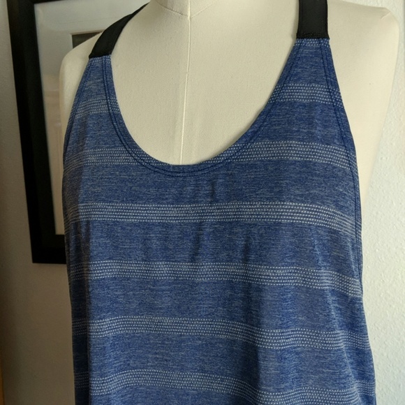 {Nike} Dri-Fit Workout Top Size Small - Picture 3 of 8